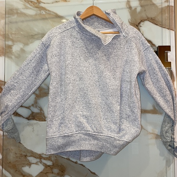 All In Motion grey pullover - Picture 4 of 7